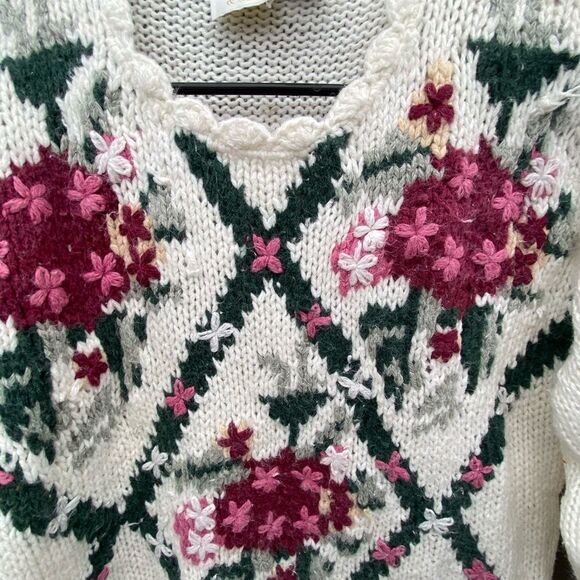 Vintage Needles and Yarn‎ Sweater - Picture 3 of 7